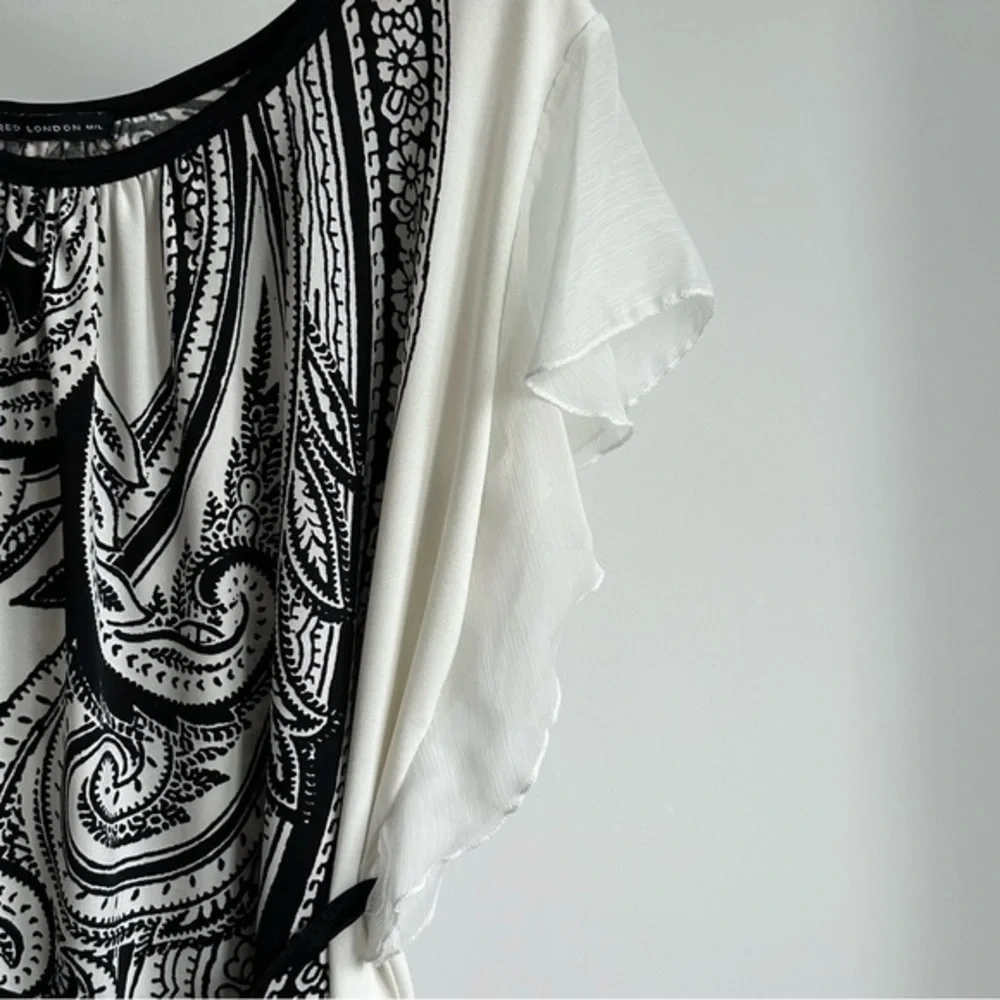 QED London Boho Tunic Top Dress White Black Paisley Flutter‎ Ruffle Sleeves - L - Picture 2 of 14